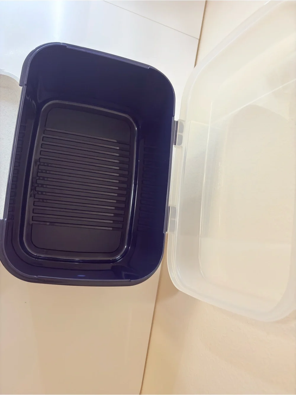 Tupperware Storz-A-Lot / Multi-Keeper Container Dark blue whiteTray & Clear Lid.